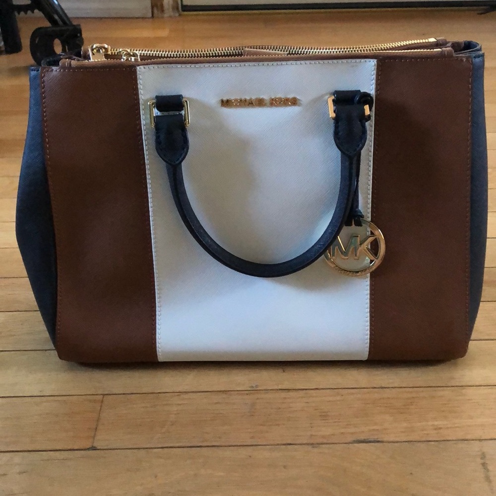 Micheal kors color blocking Hand bag